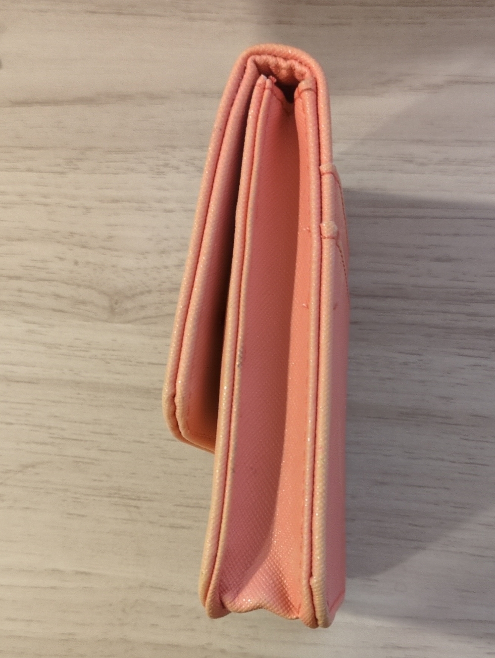 Peach Compact Accessory/Makeup Case - Picture 4 of 9